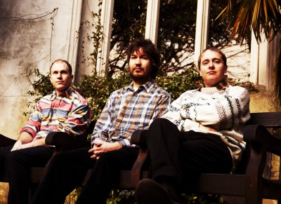 05_04_thewavepictures.yellowteeth_foto1